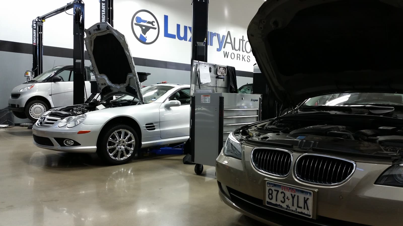 Luxury Auto Works - Cedar Park