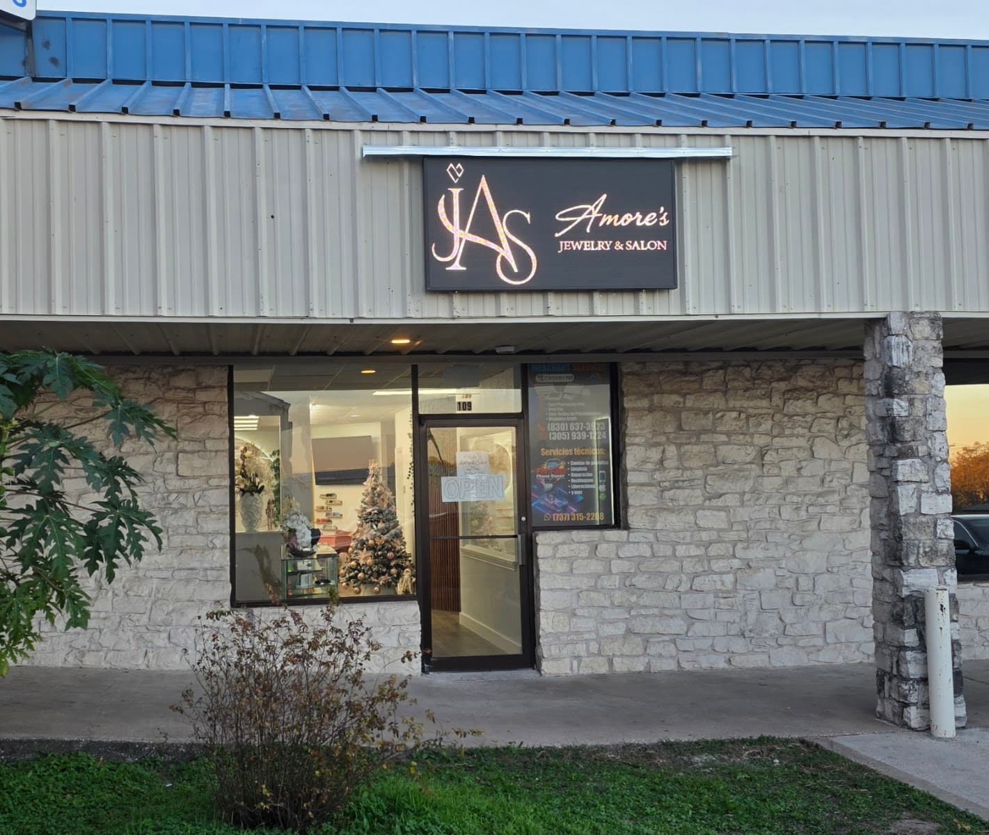 Amore's Jewelry & Salon