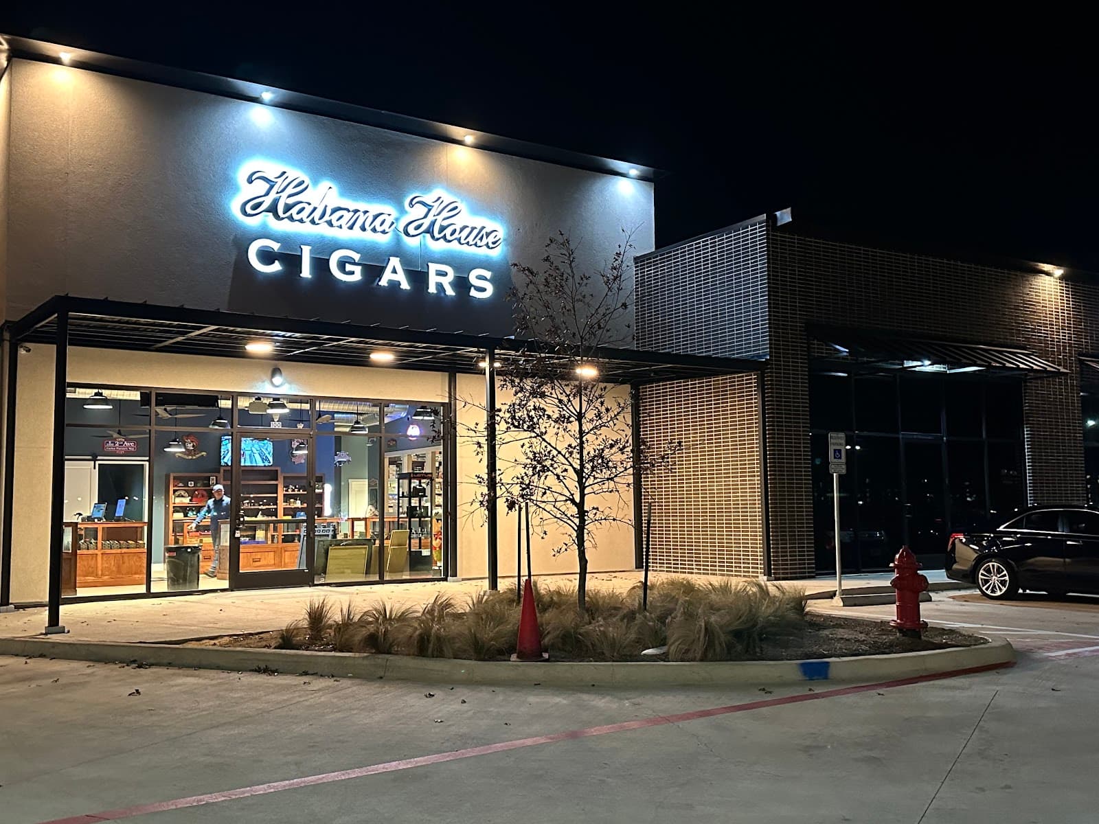 Habana House Cigar Lounge