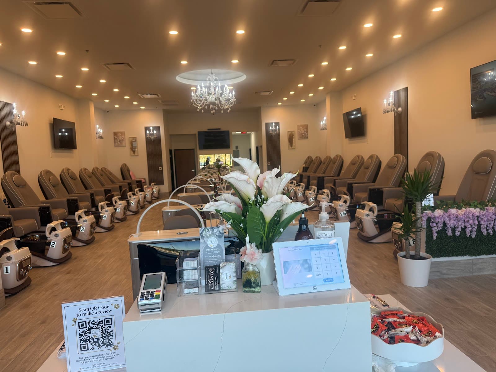 Royal Nails Spa